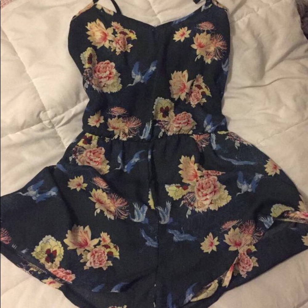 Romper - Picture 2 of 3